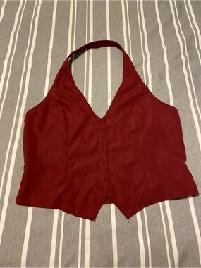 SHEIN Burgundy Halter V-Neck Crop Top